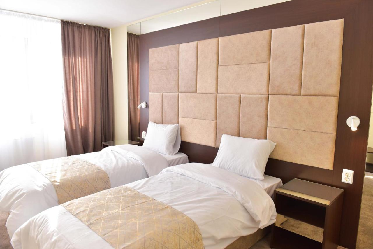 Family Hotel The View & Spa 西格伏沙尔克 外观 照片