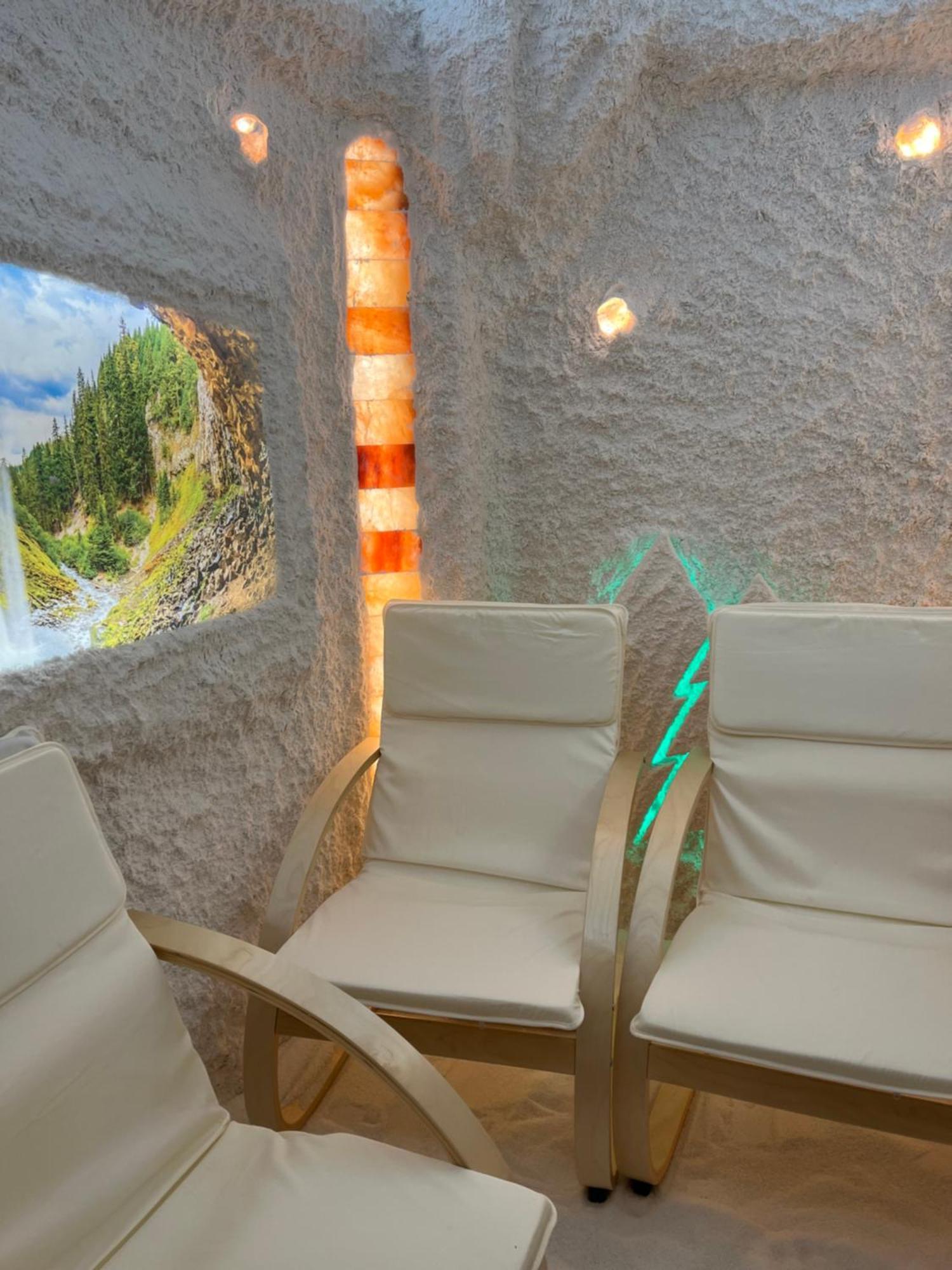 Family Hotel The View & Spa 西格伏沙尔克 外观 照片