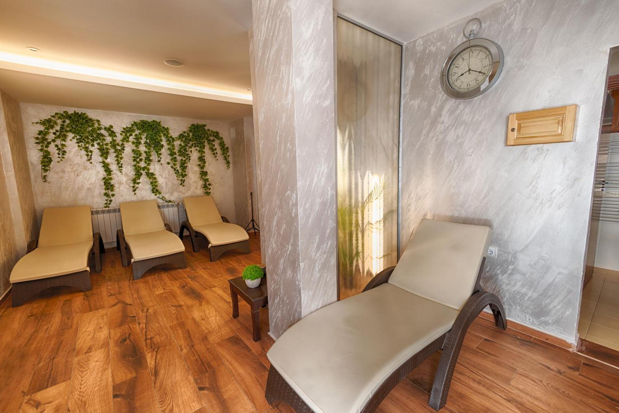 Family Hotel The View & Spa 西格伏沙尔克 外观 照片
