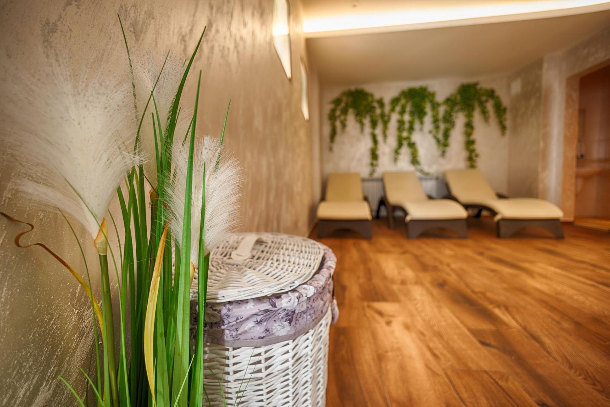 Family Hotel The View & Spa 西格伏沙尔克 外观 照片